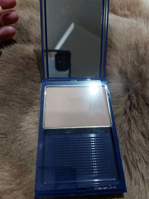 christian dior foundation powder gold case